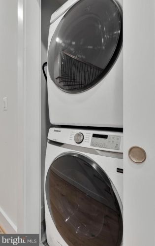 4129 8th St, Washington DC 20011-7945 exterior