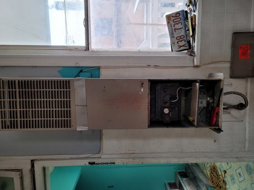 2113 Mango Ave, Chicago IL 60639-2823 exterior