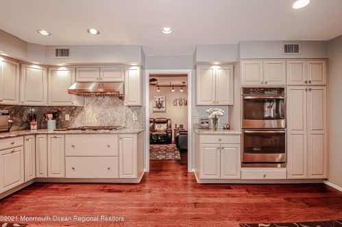 16 Troilus Dr, Old Bridge NJ 08857-2723 exterior