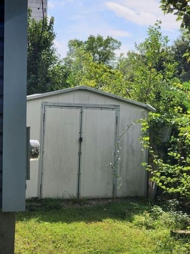 11 Henchman St, Worcester MA 01605-2418 exterior