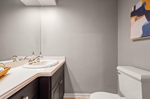 7607 Lake Dr, Milwaukee WI  53217-2909 exterior