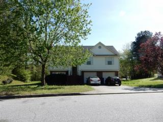 1135 Reunion Pl, Atlanta, GA 30331-6355