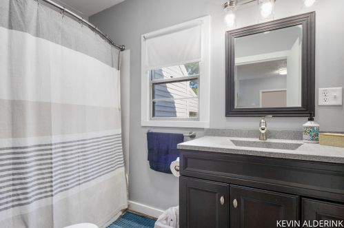 5482 Ravine Rd, Kalamazoo MI 49009-9002 exterior