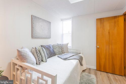 1925 11 St, Philadelphia PA 19147-1976 exterior