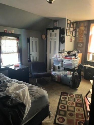 33 Gilbert St, Woonsocket RI 02895-6408 exterior