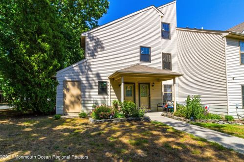 700 Bluebell Dr, Jackson Twp, NJ 08527-4113