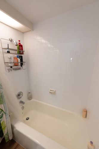 2333 Kapiolani Blvd, Honolulu HI  96826-4485 exterior