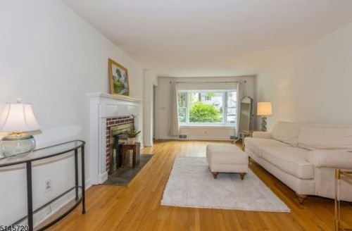 6 Tudor Oval, Westfield NJ 07090-2223 exterior