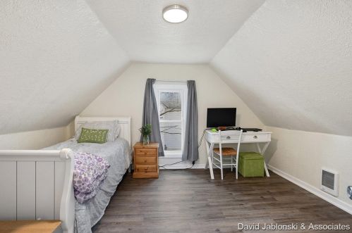 522 Bridge St, Belding MI  48809-1208 exterior