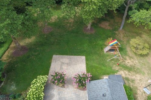 62 Dale Dr, Chatham Township NJ  07928-1639 exterior