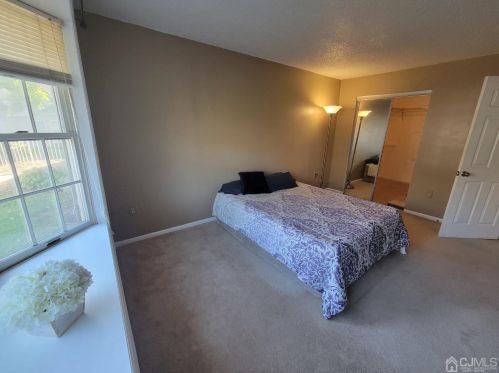 516 Edpas Rd, New Brunswick NJ 08901-3808 exterior