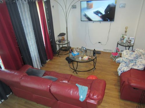 1505 76 St, Chicago IL 60619-2709 exterior