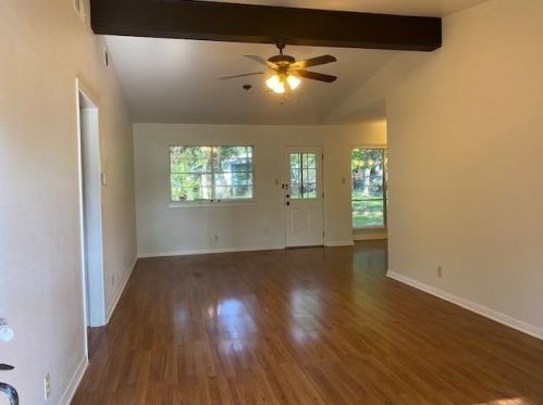 4814 Aberdeen Dr, Austin TX  78745-2106 exterior