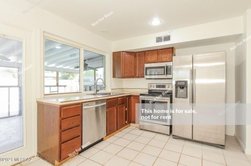 3211 Mormon Dr, Tucson AZ 85730-2017 exterior