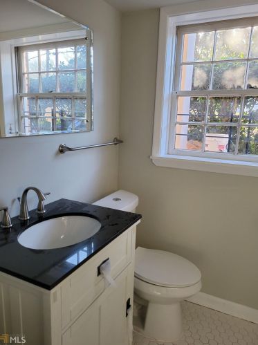 3182 Cherry Valley Dr, Atlanta GA  30316-4828 exterior