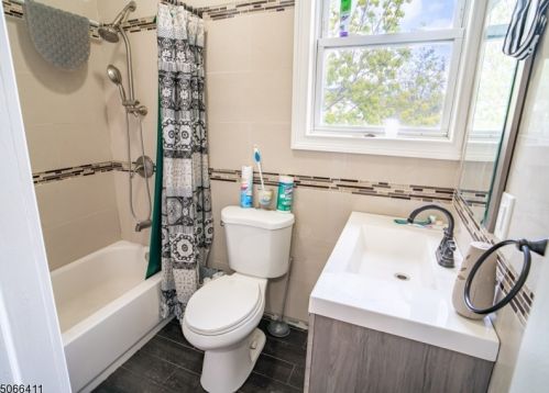 79 Fern Ave, Irvington NJ 07111-3104 exterior