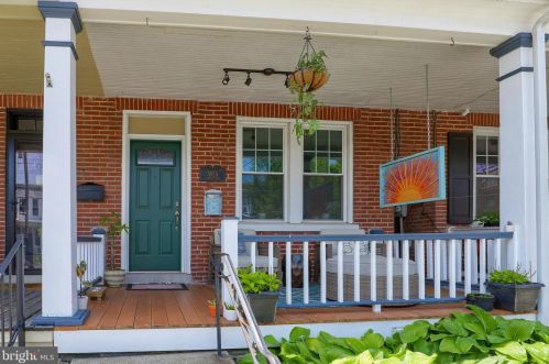 592 Plum St, Lancaster PA  17602-2350 exterior