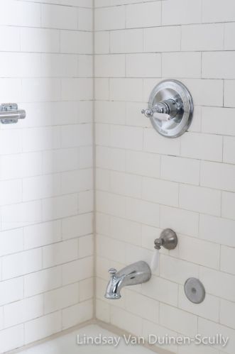 636 College Ave, Grand Rapids MI 49503-5305 exterior