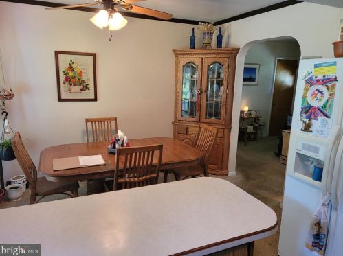 987 Hermosa Ave, Lancaster PA 17601-1526 exterior