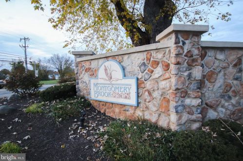 109 Foxmeadow Dr, Limerick PA  19468-1502 exterior