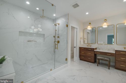 3036 Arizona Ave, Washington DC  20016-3419 exterior