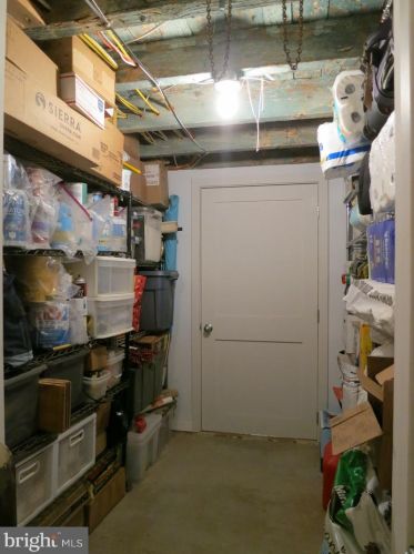 324 Camac St, Philadelphia PA 19140-4214 exterior