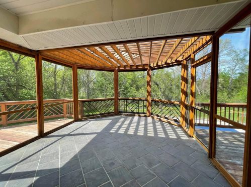 4900 Knapp St, Grand Rapids MI 49525-9436 exterior