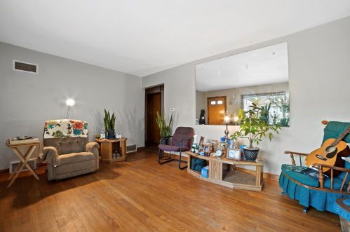 2412 69th St, Milwaukee, WI 53219-1912