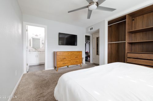 1151 Palomino Dr, Chandler AZ 85224-2117 exterior