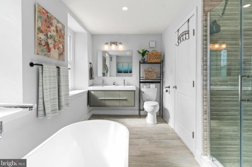 137 Gay St, Philadelphia PA 19127-1308 exterior