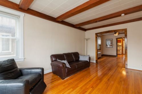 5353 Cullom Ave, Chicago IL 60641-1313 exterior