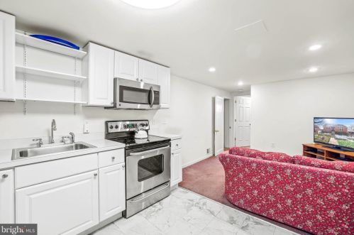 2416 Eccleston St, Silver Spring MD 20902-4830 exterior