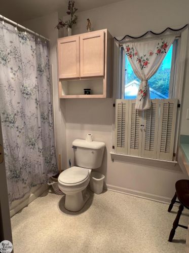 759 Water St, Cottrellville MI 48039-1697 exterior