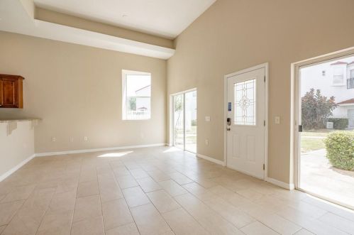 9517 Citrus Glen Pl, Tampa FL  33618-4032 exterior