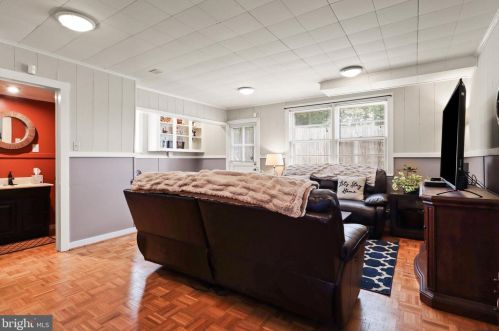 6406 16 St, Alexandria VA 22307-1411 exterior