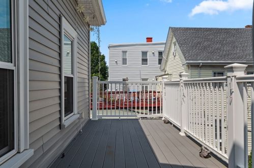 78 Hbr Vw St, Boston MA exterior