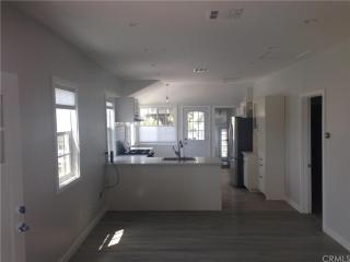 1147 Hyperion Ave, Los Angeles CA  90029-2227 exterior