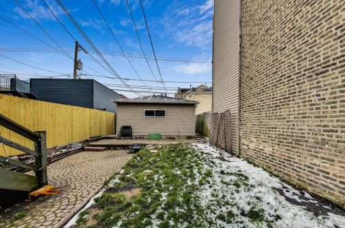 1633 Superior St, Chicago IL 60612-1110 exterior