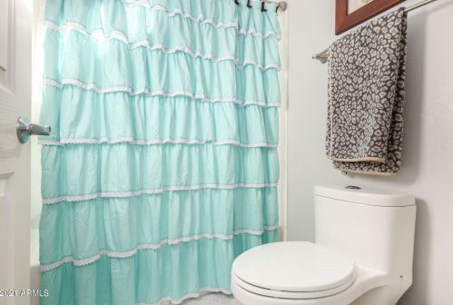 23002 52nd St, Phoenix AZ 85018-4402 exterior