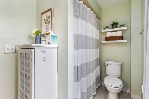 416 Maple St, Pittsburgh PA  15122-1540 exterior