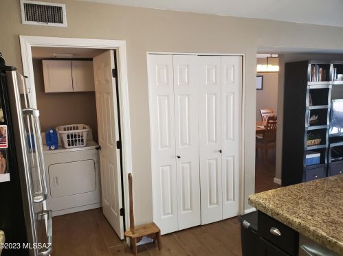 9950 Outlaw Trl, Tucson AZ  85742-8852 exterior