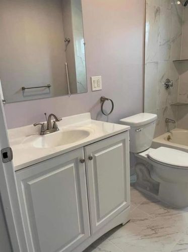 107 Arnold St, Providence RI  02906-3009 exterior