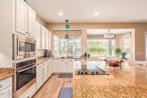 16238 16th Ln, Phoenix AZ  85045-1726 exterior