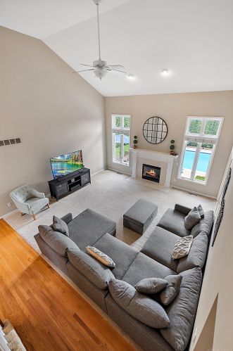 21192 Strawberry Hills Dr, Macomb Township MI 48044-2277 exterior