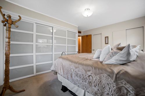 8325 53rd St, Milwaukee WI  53223-3522 exterior