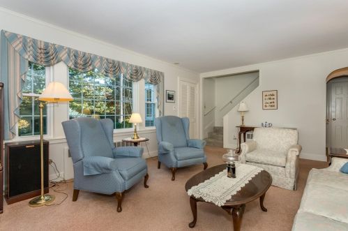 595 Randolph St, Canton MA 02021-1321 exterior