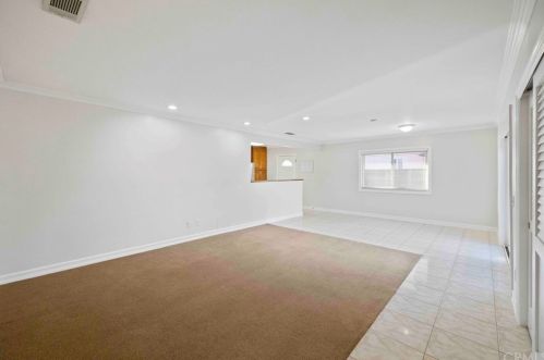 9255 Dalberg, Bellflower CA 90706-2120 exterior