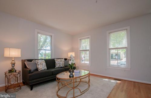 174 4th St, New Castle, DE 19720-4539