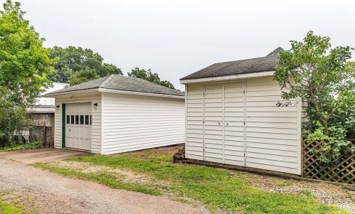 205 Littlewood St, Pittsburgh PA 15223-1131 exterior