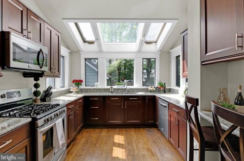 215 Marne Ave, Tavistock NJ 08033-1444 exterior